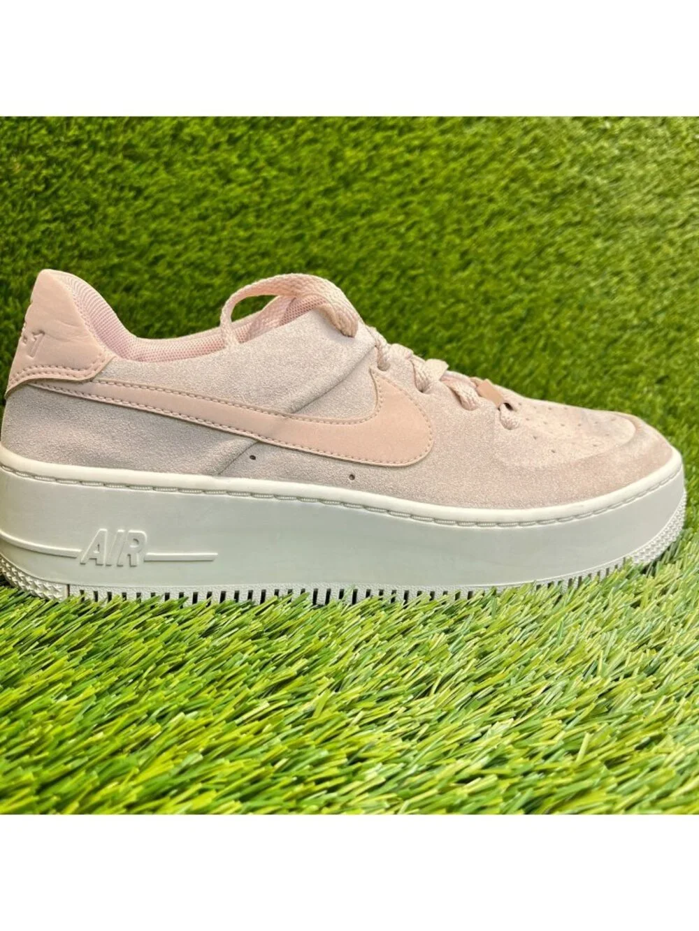 Nike Air Force 1 Sage Low Womens Size 9 Pink Athletic Walking Shoes Sneakers